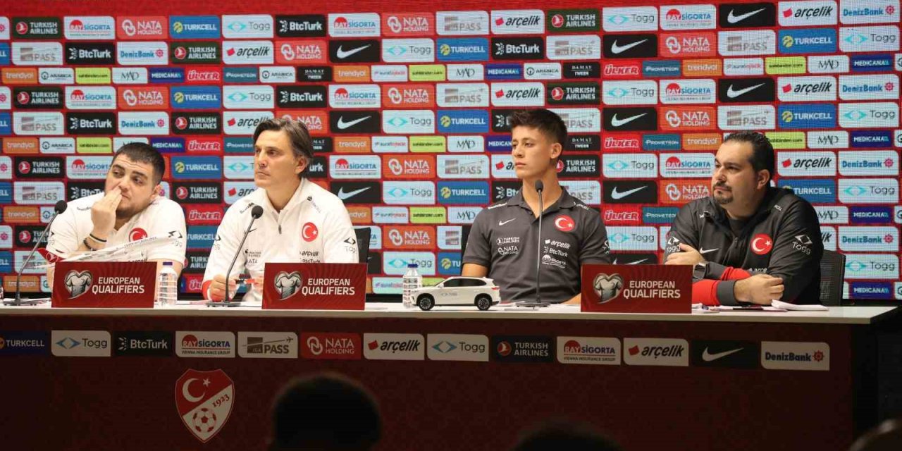 Vincenzo Montella: "Sonucu etkileyecek her türlü silaha sahibiz"