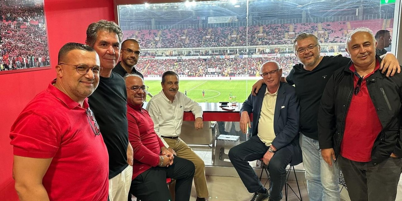 Belediye başkanları Eskişehirspor maçında