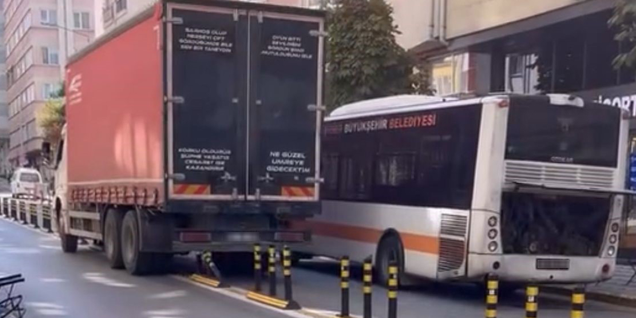 Eskişehir'de arızalanan belediye otobüsü trafiği kilitledi