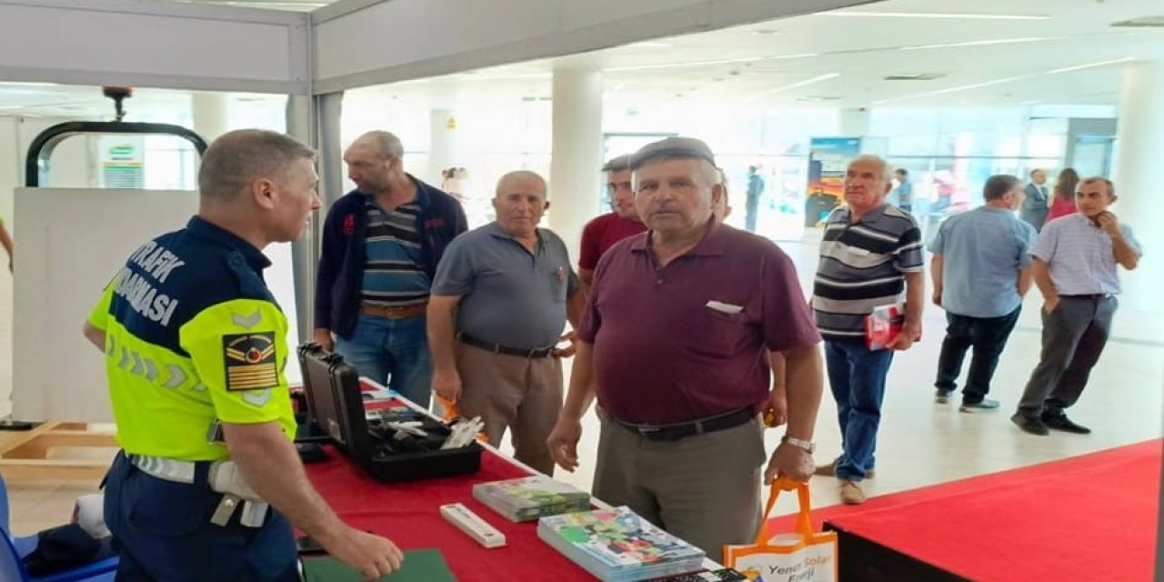 Eskişehir'de jandarma binlerce vatandaşı bilgilendirdi