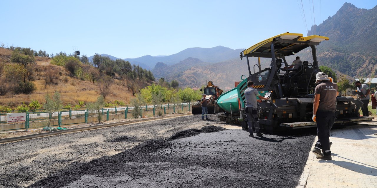Büyükşehir yol yapım çalışmalarına hız verdi