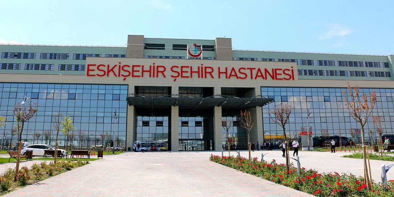 Eskişehir'de 2 hükümlü hastaneden kaçtı!