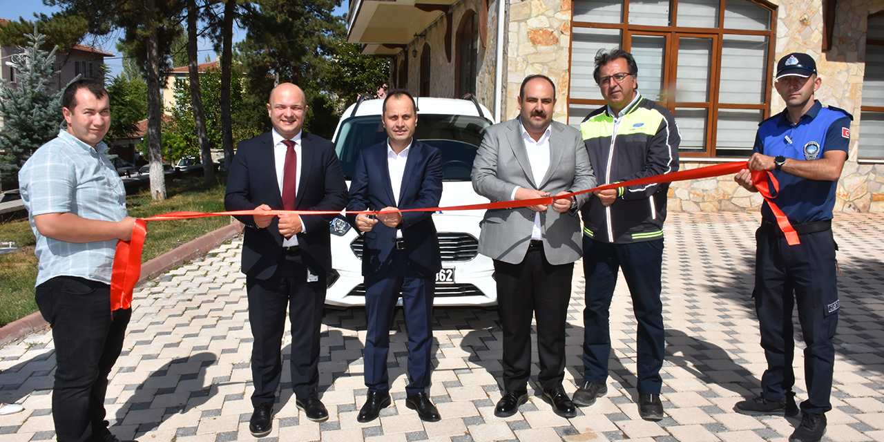 İnönü Belediyesi’ne yeni bir araç hibe edildi