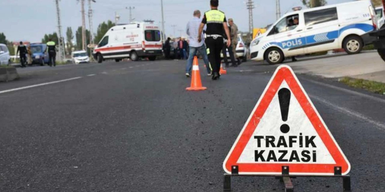 Elektrikli bisiklet devrildi: 3 yaralı