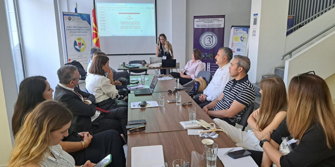 Eskişehir'de bağımlılıkla mücadele konuşuldu