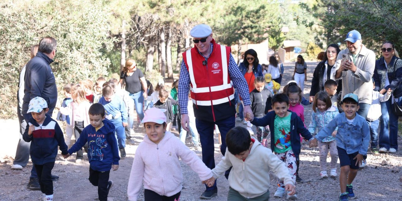 Eskişehir'de minikler Kent Ormanı’nda doğayla buluştu