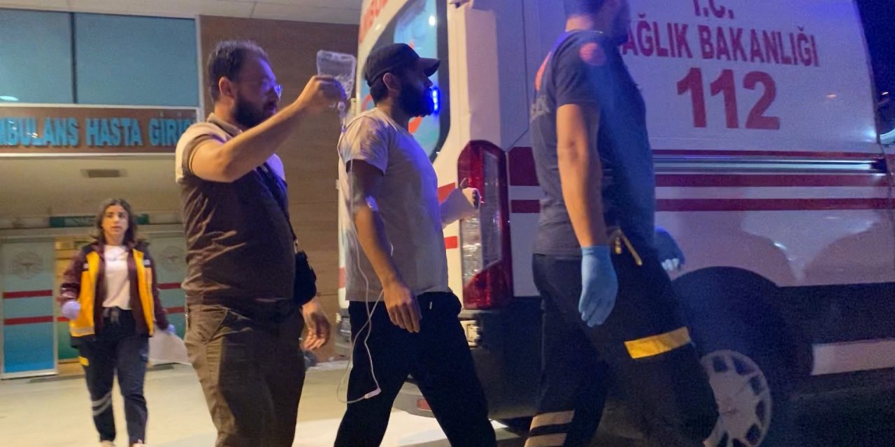 Çamaşır makinesinin bacağını keserken yaralandı