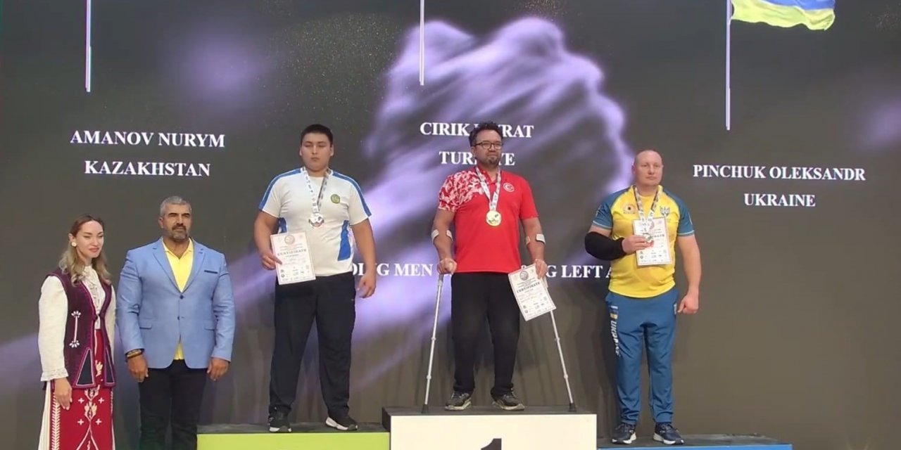 Eskişehirli sporcular Bulgaristan’da madalyalarla döndü