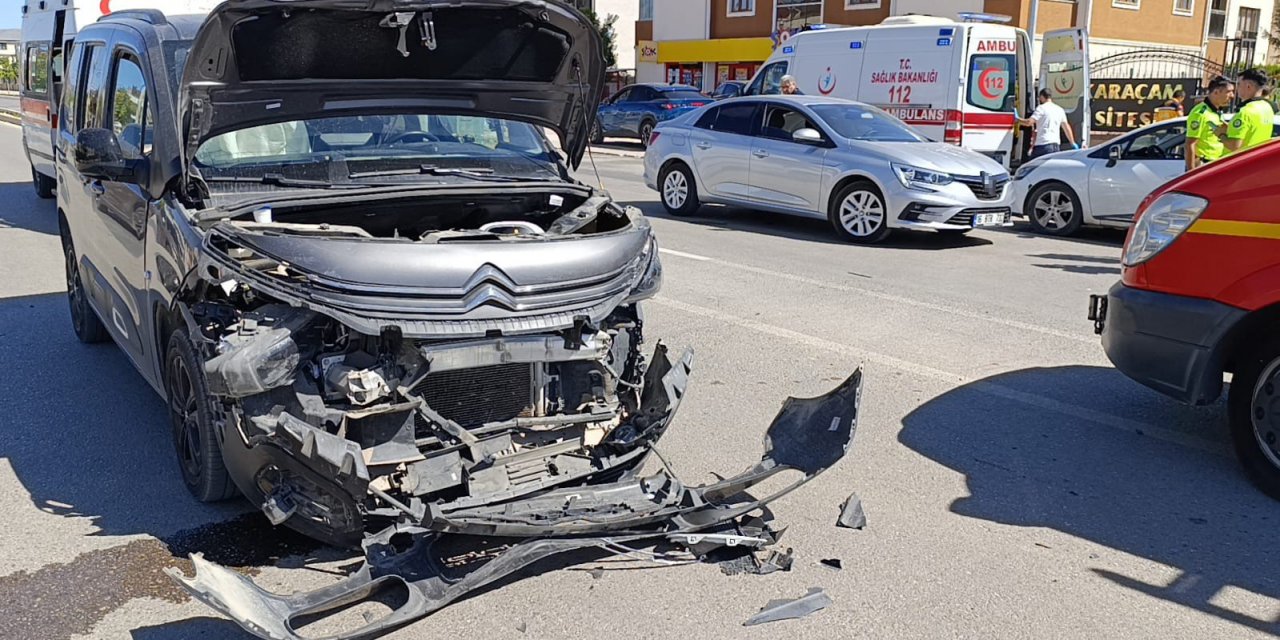 Bursa'da korkudan kaza: 4 yaralı