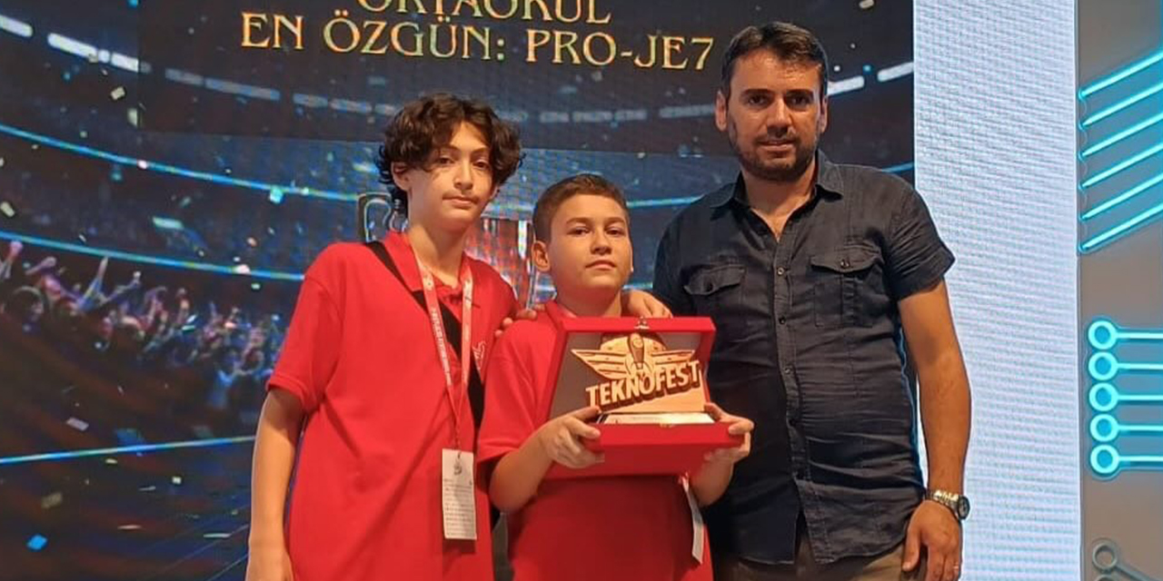 Ata Ortaokulu 'En Özgün Robot' ödülünün sahibi oldu