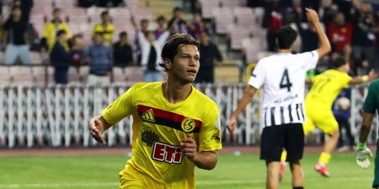 Tayfun Atıyor Es-Es kazanıyor