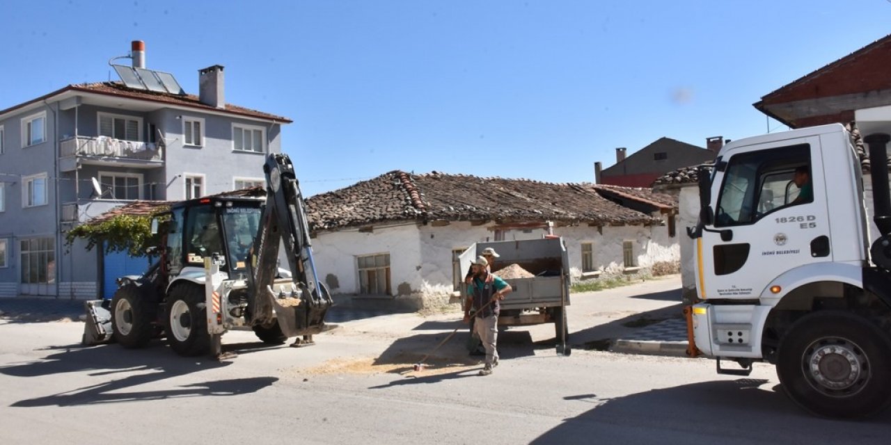 İnönü'de yol çalışmalar devam ediyor