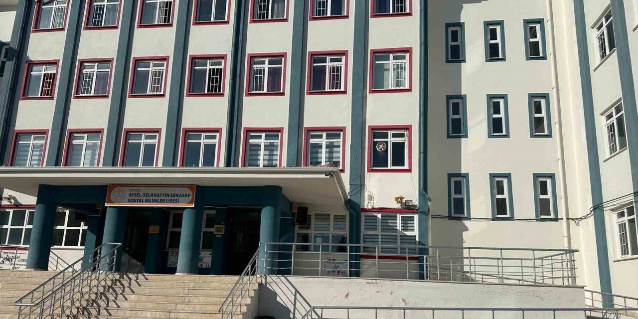 Kütahya Sosyal Bilimler Lisesi iki uluslararası projeyle Avrupa’da aktif rol üstleniyor