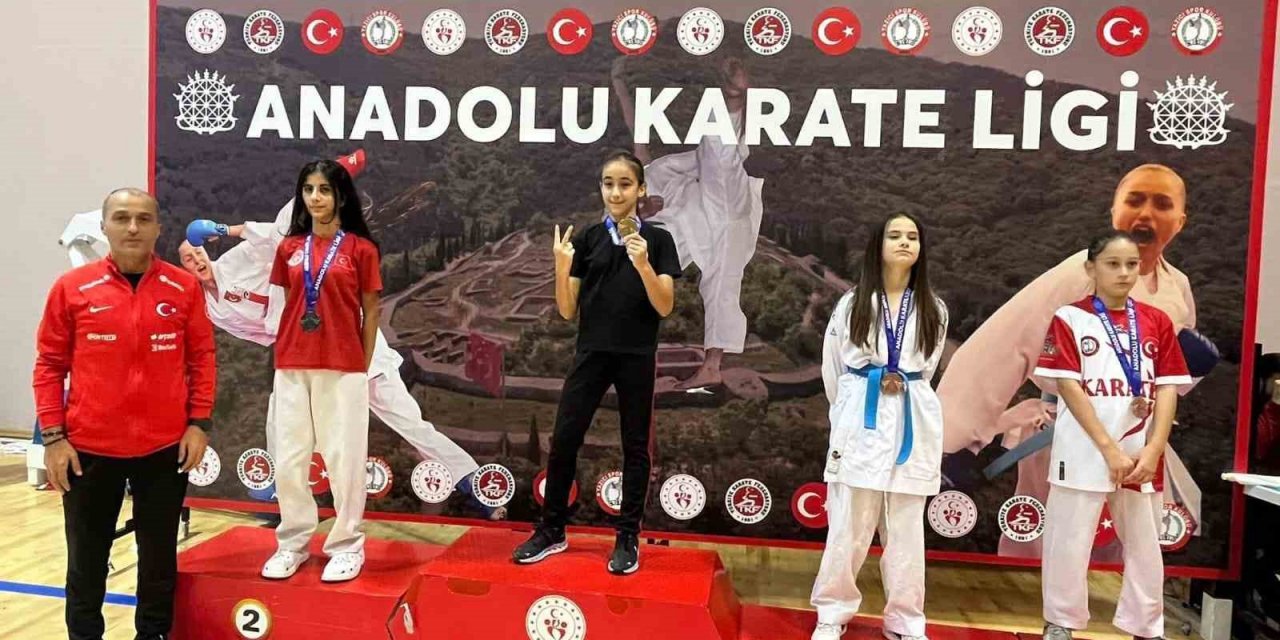 Bilecikli sporcu Culfa Anadolu Karate Ligi’nde üçüncü oldu