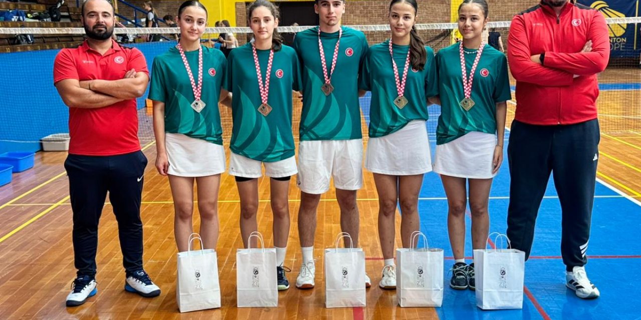 DSİ Badmintoncuları Zagrep’te başarılı oldu
