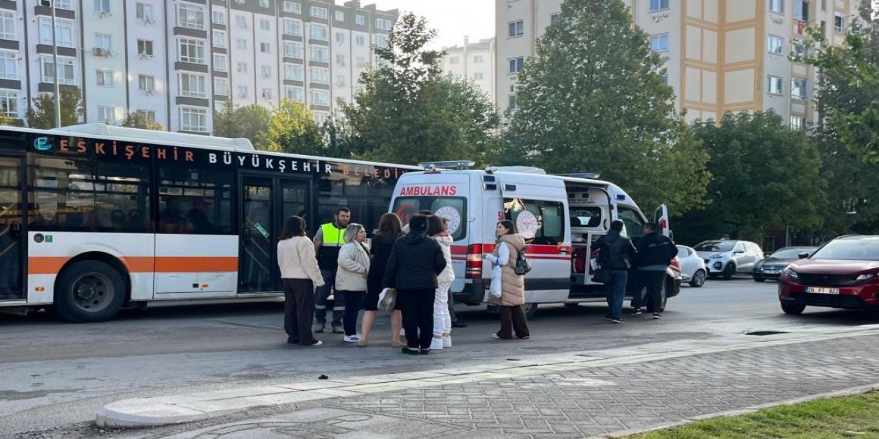 Eskişehir'de yayaya çarptı gözyaşlarına boğuldu