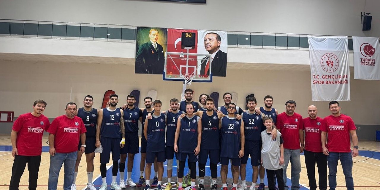 Kütahya Belediyespor Basketbol Takımı, ilk hazırlık karşılaşmasında galip