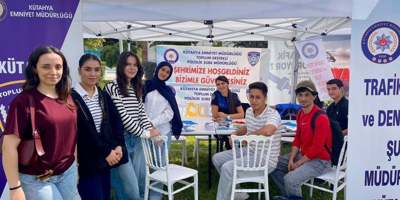 Kütahya’da üniversite öğrencilerine bilgilendirme standı