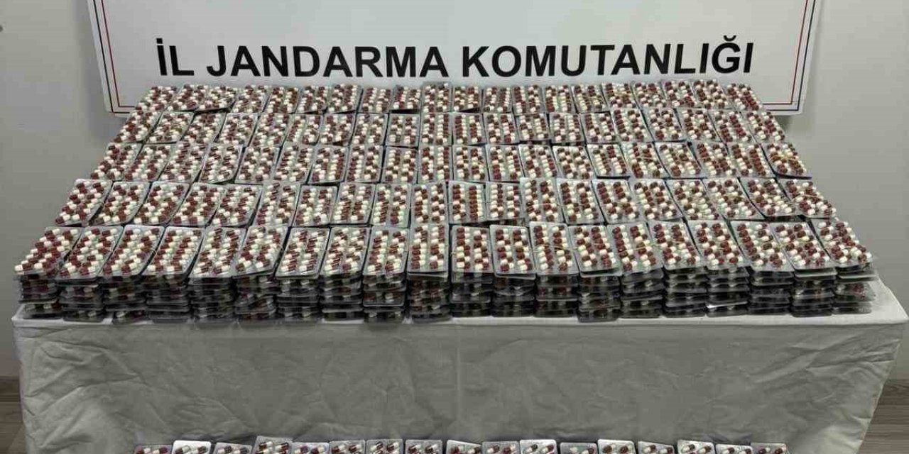 Uyuşturucu operasyonda binlerce hap ele geçirildi