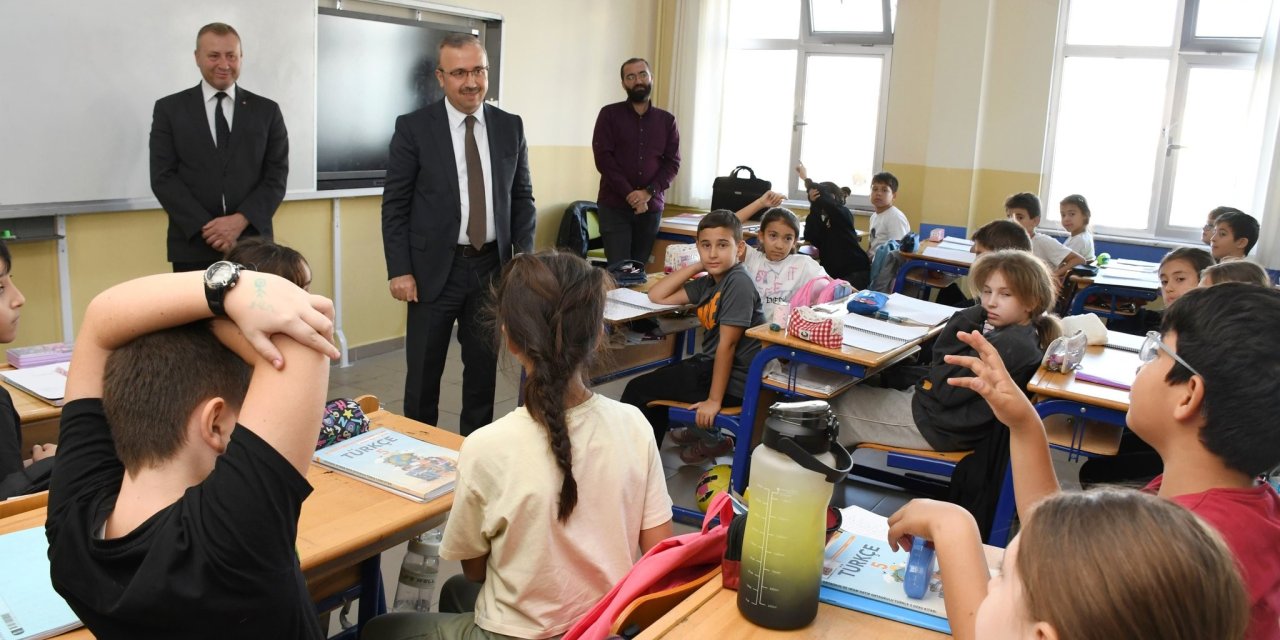 Eskişehir İl Milli Eğitim Müdürü öğrencileri dinledi
