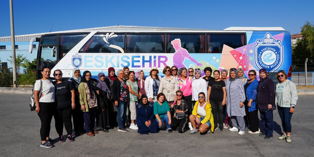 Eskişehir'de kadınlar tarihi yakından tanıma fırsatı buluyor