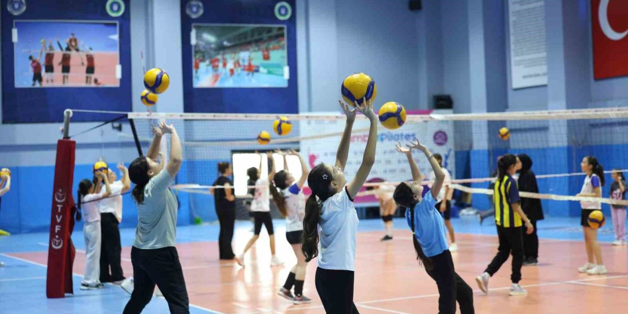 Büyükşehir kış spor okulları başladı