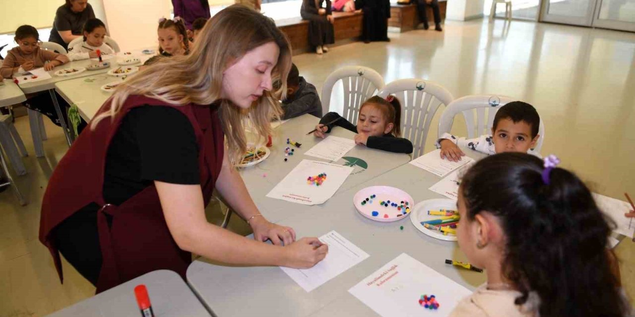 Osmangazi’de çocuklar oyunlar oynayarak sağlıklı beslenmeyi öğreniyor
