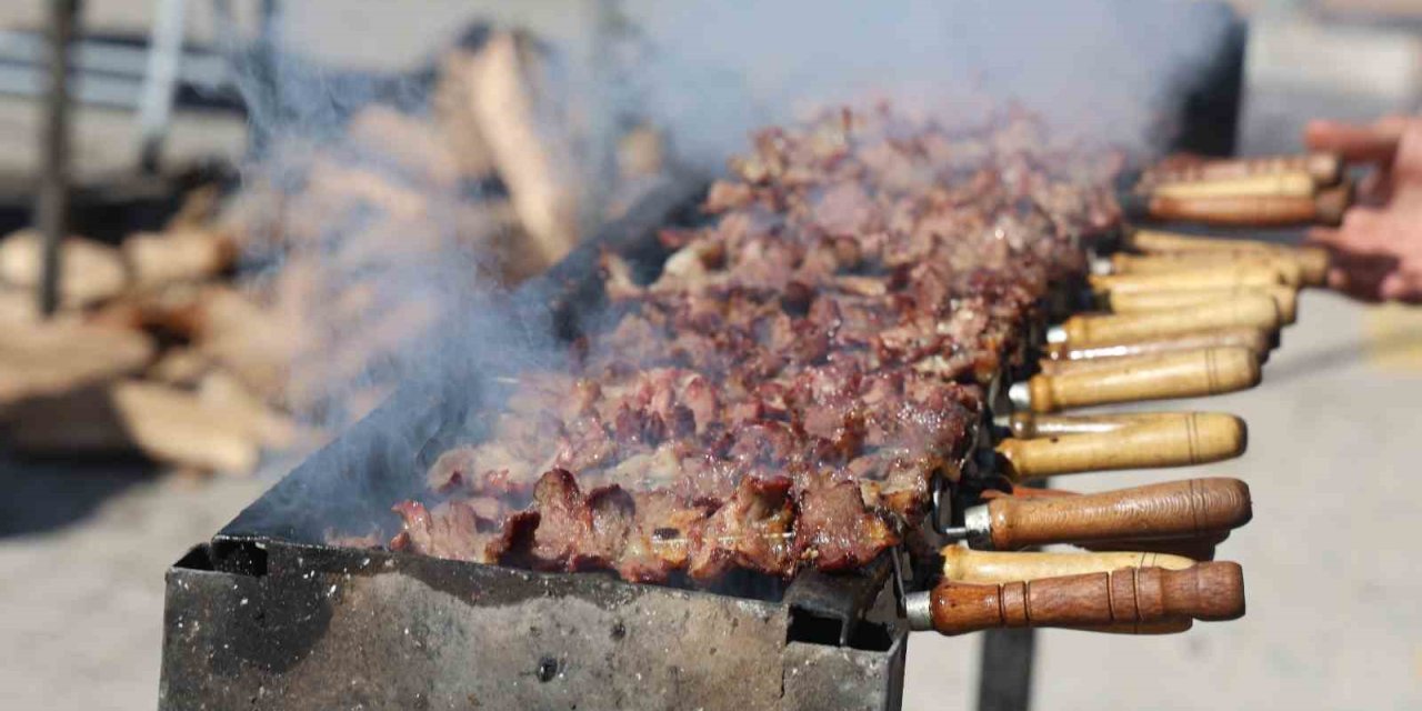 Çeşit çeşit Erzurum yöresel ürünü Konya’da