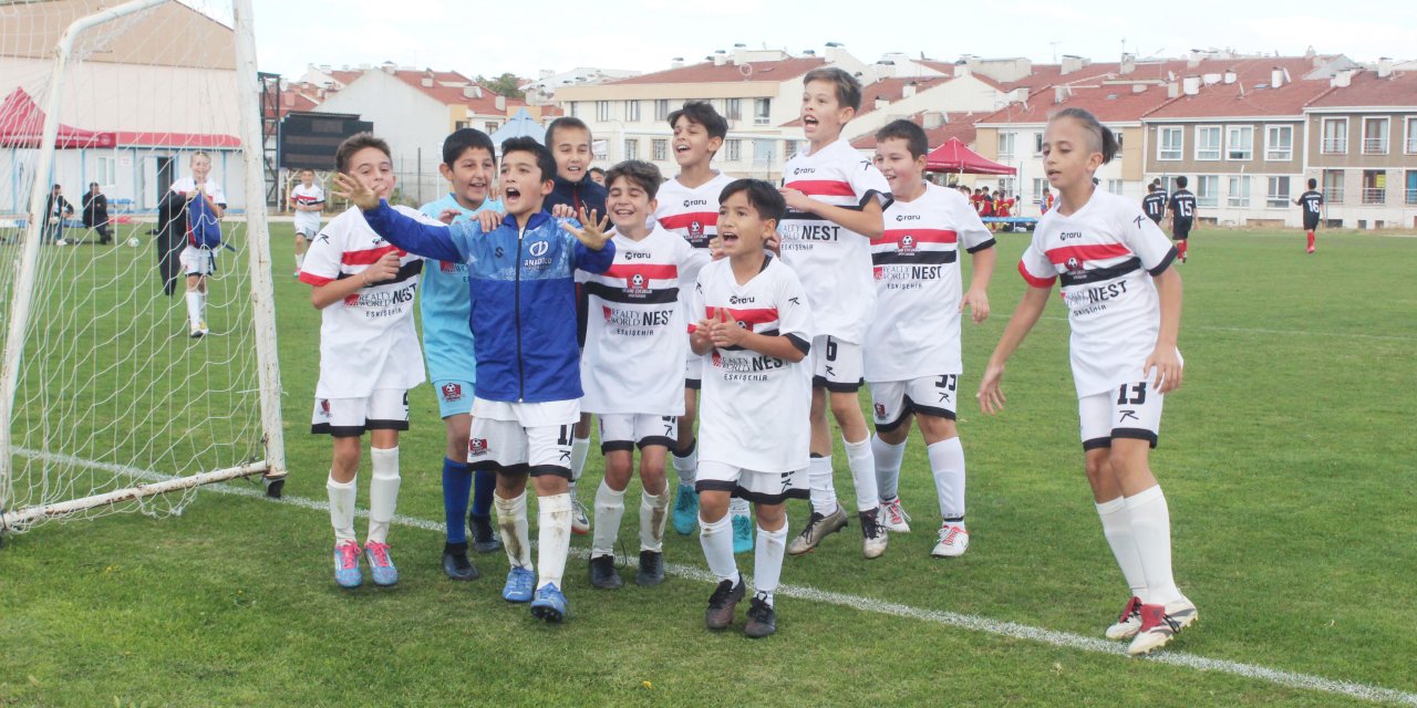 U12 Ligi dostça bitti