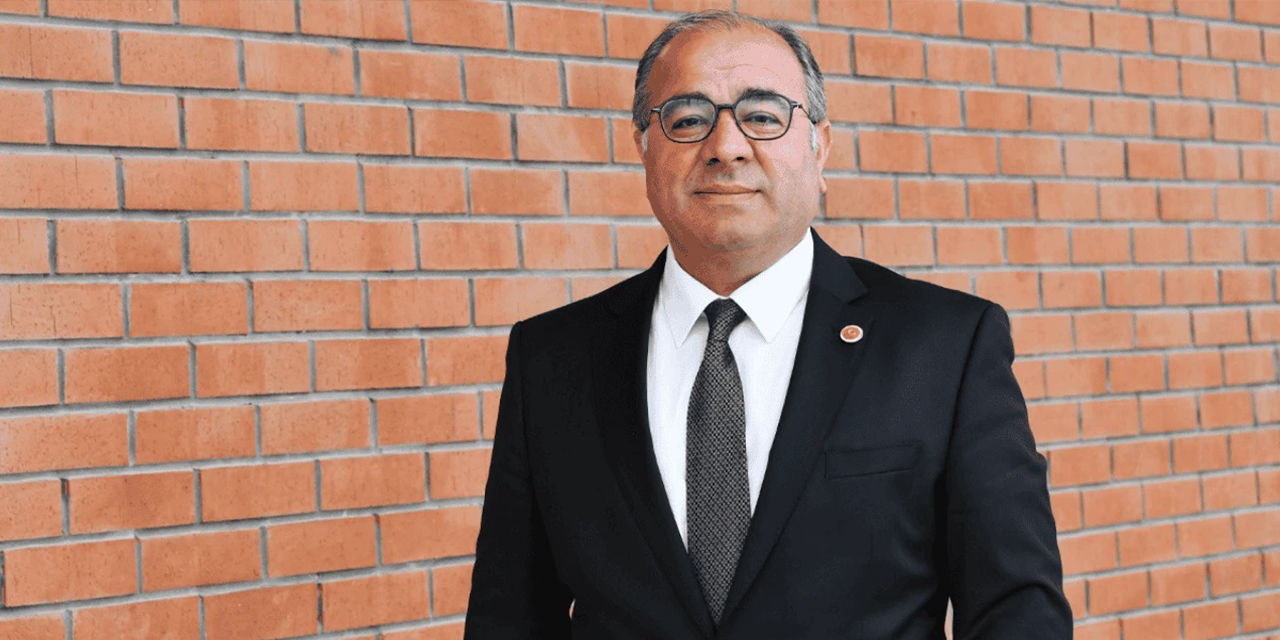 Tepebaşı Belediyesi'nde sürpriz istifa