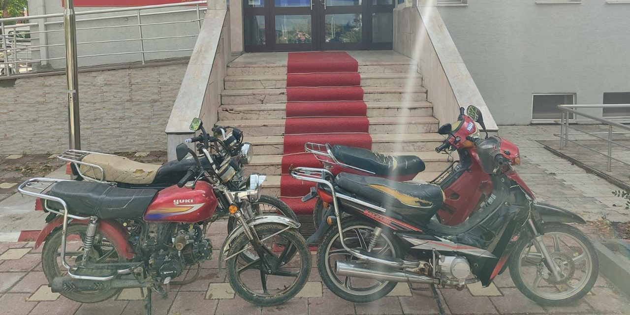 Eskişehir'de ruhsatsız 4 motosiklet ele geçirildi