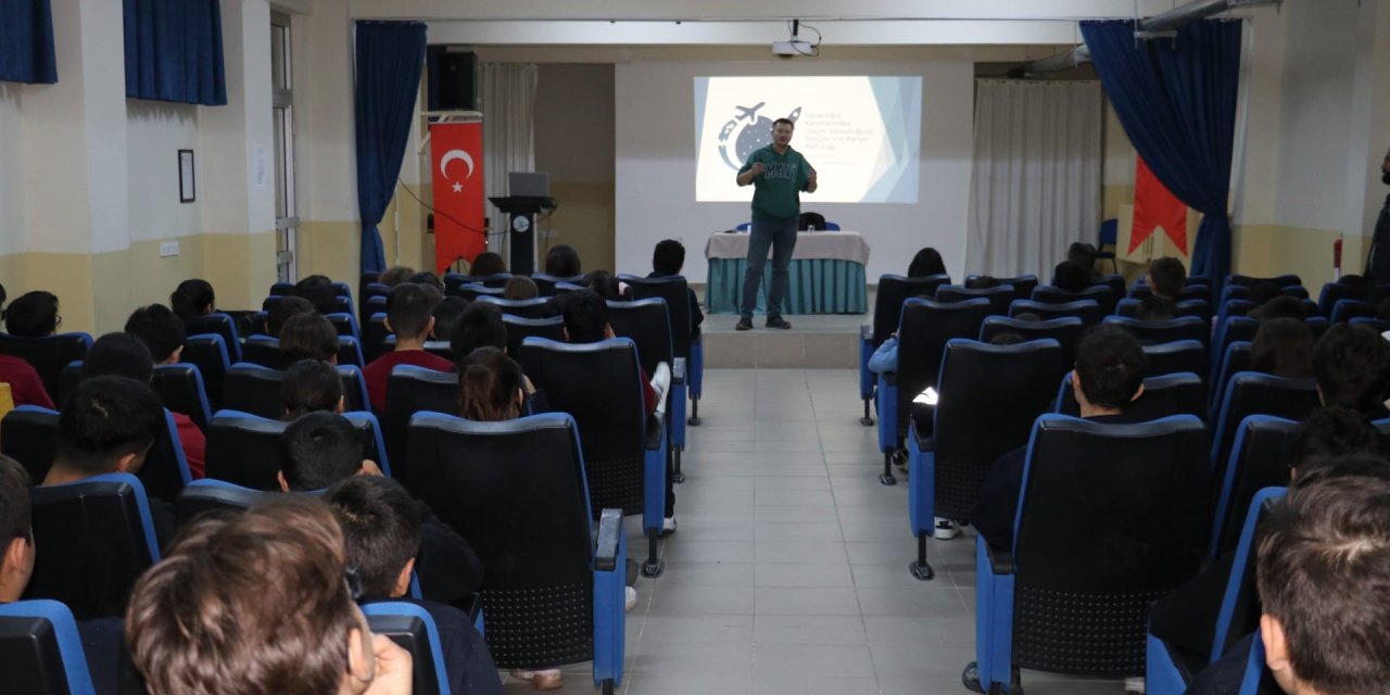 Öğrenciler havacılık alanındaki kariyer fırsatlarını öğrendi