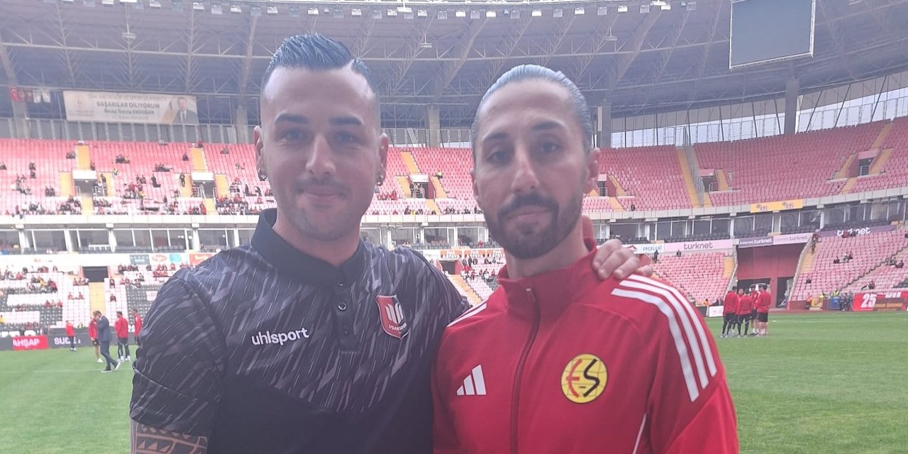 Sahada rakip dışarıda dostlar