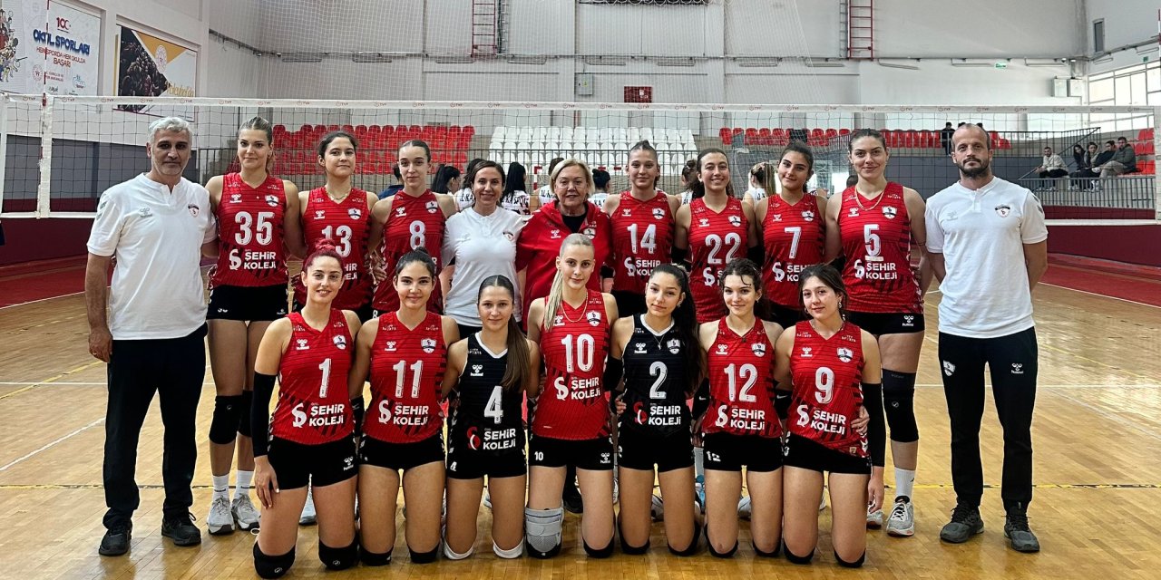 Voleybolda ev sahibiyiz