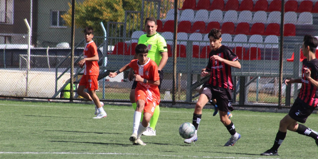 U16’larda yarın 3 maç var
