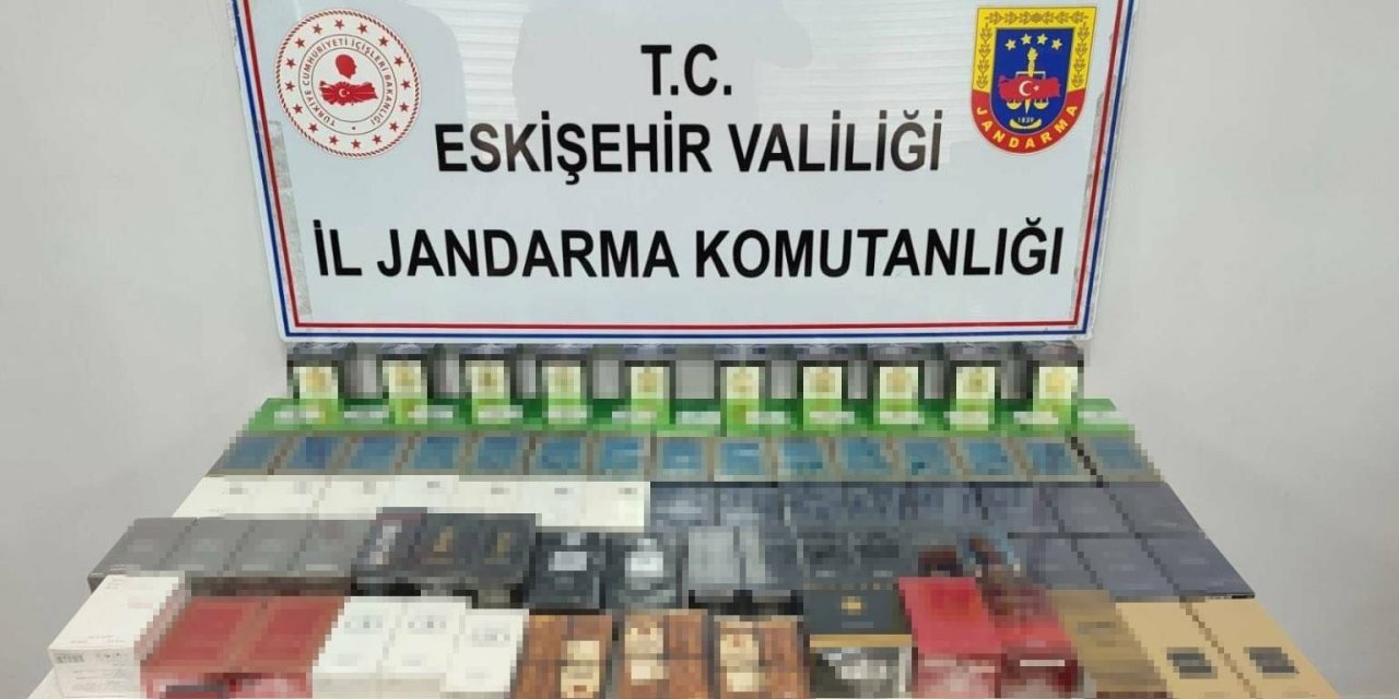 Eskişehir'de jandarmadan kaçak parfüm operasyonu