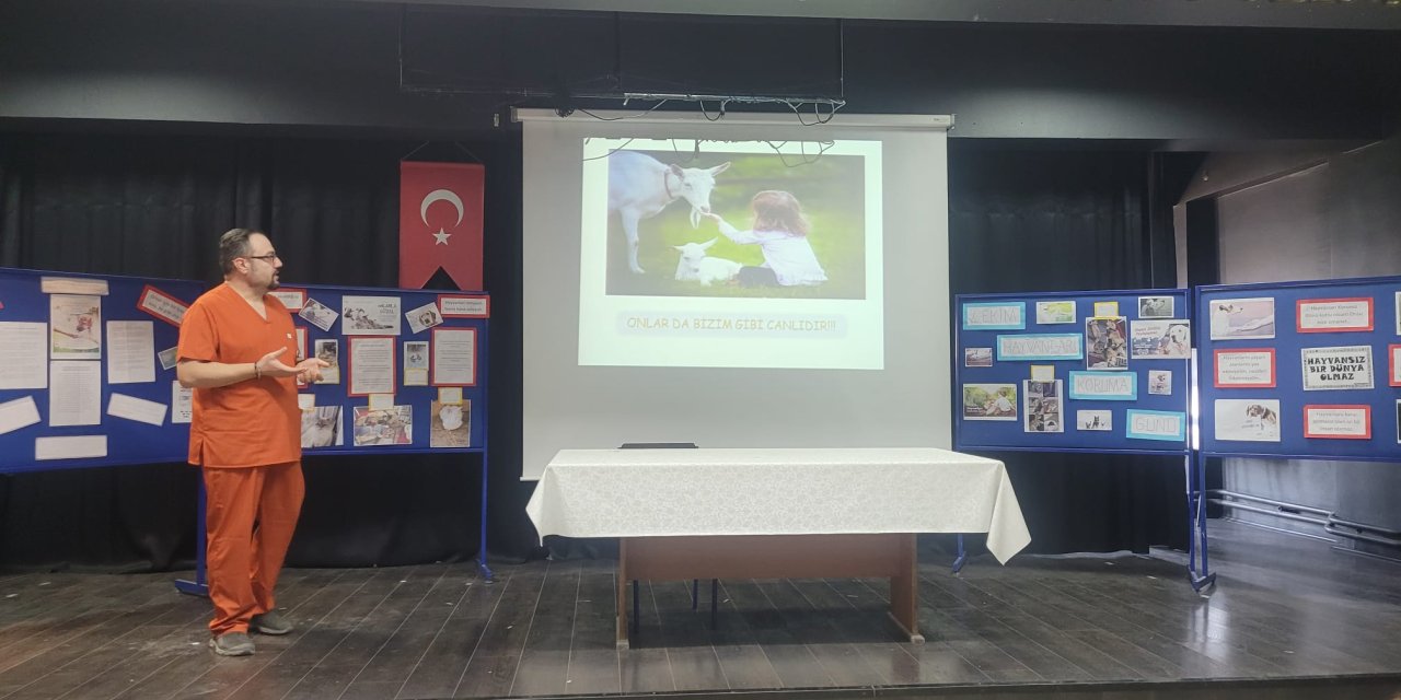 Halil Sözer Ortaokulu’nda Hayvanları Koruma Günü kutlandı