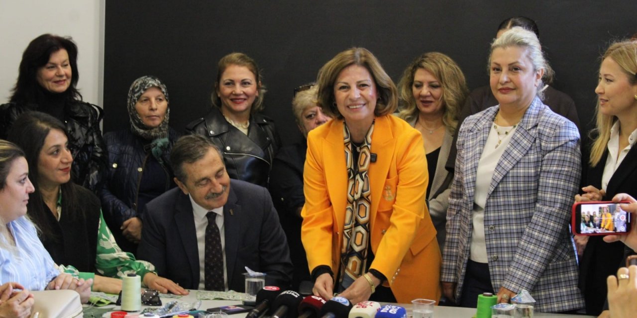 Dayanışma haritasında ilk dikiş Ayşe Ünlüce’den