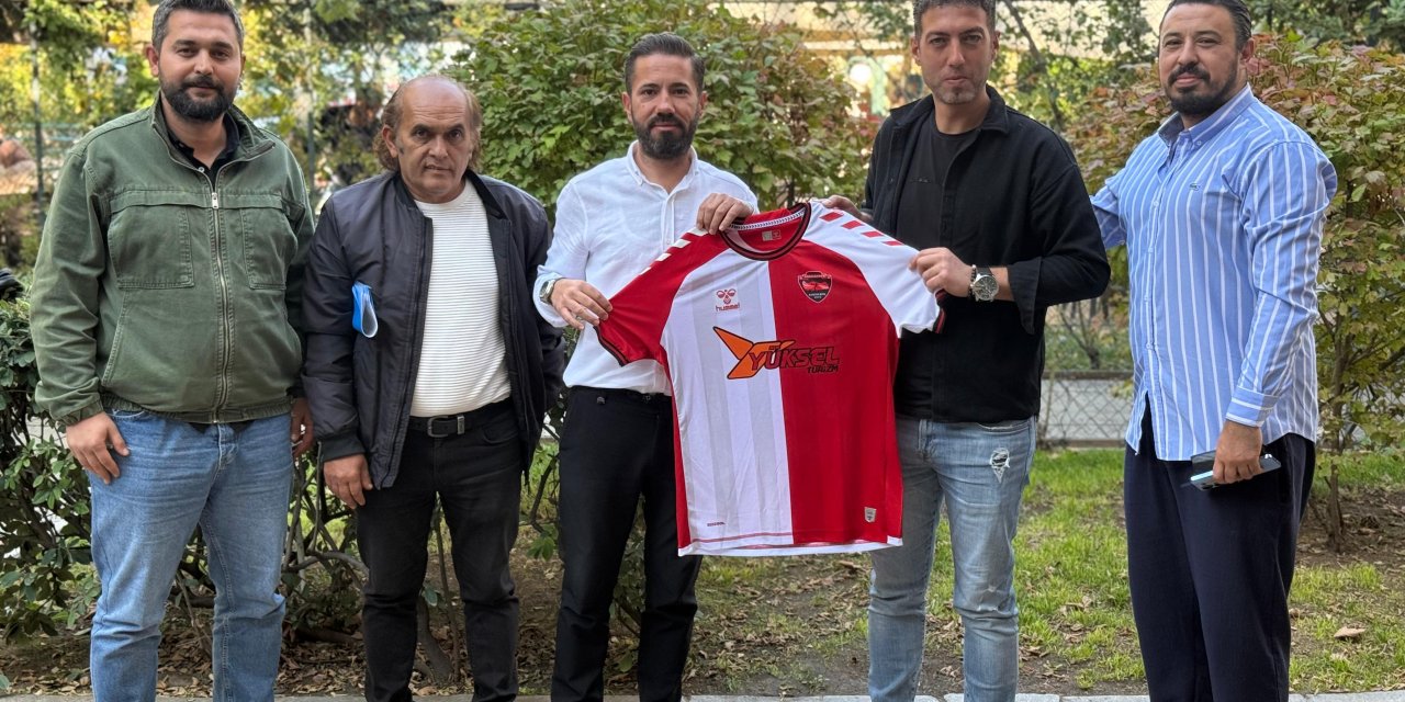 Sağlıkspor'dan sponsoruna forma jesti