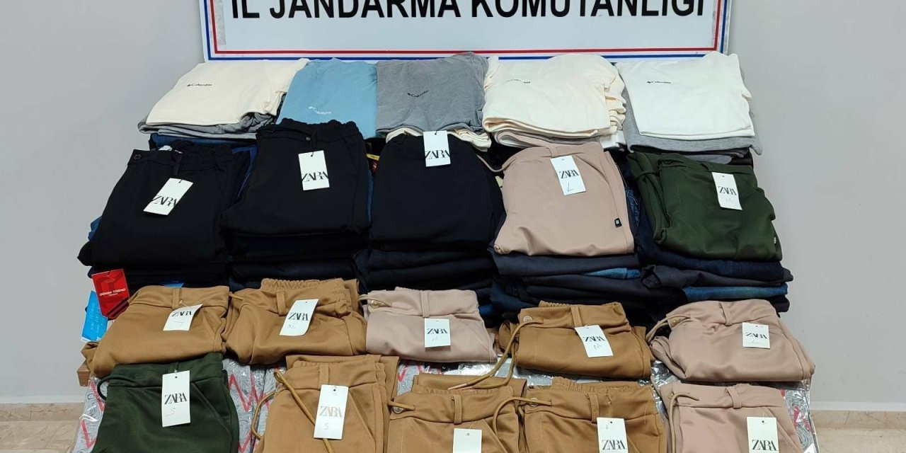 Eskişehir'de yüzlerce sahte kıyafet ele geçirildi