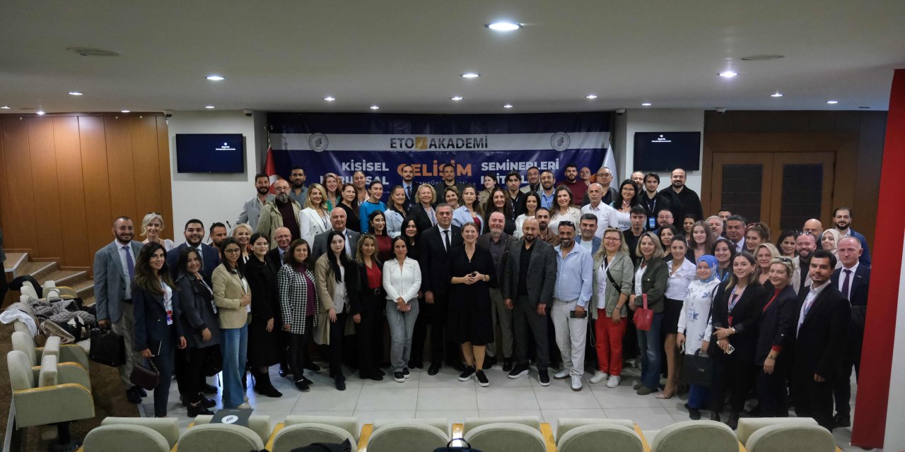 “Markanı Yarat Farkını Yarat” eğitimi düzenlendi