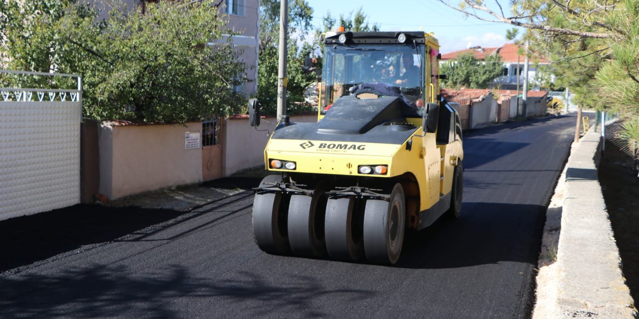 Büyükşehir kırsal mahallelerde yol çalışmalarını sürdürüyor