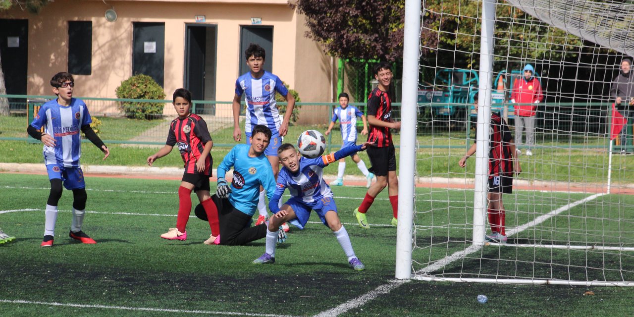 Gol yağmuru sürecek