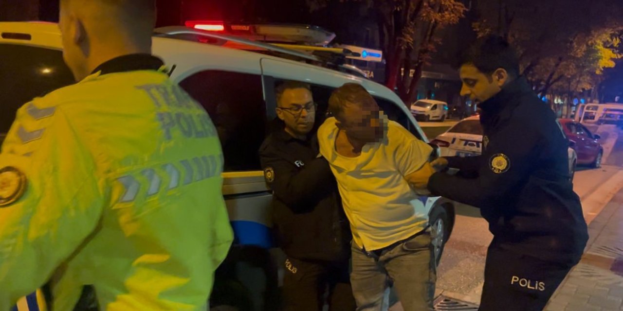 Patlak lastikle polisten kaçmaya çalıştı