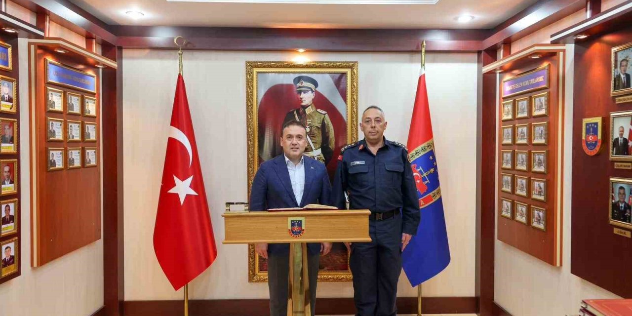 Vali Sözer, jandarma personeliyle bir araya geldi