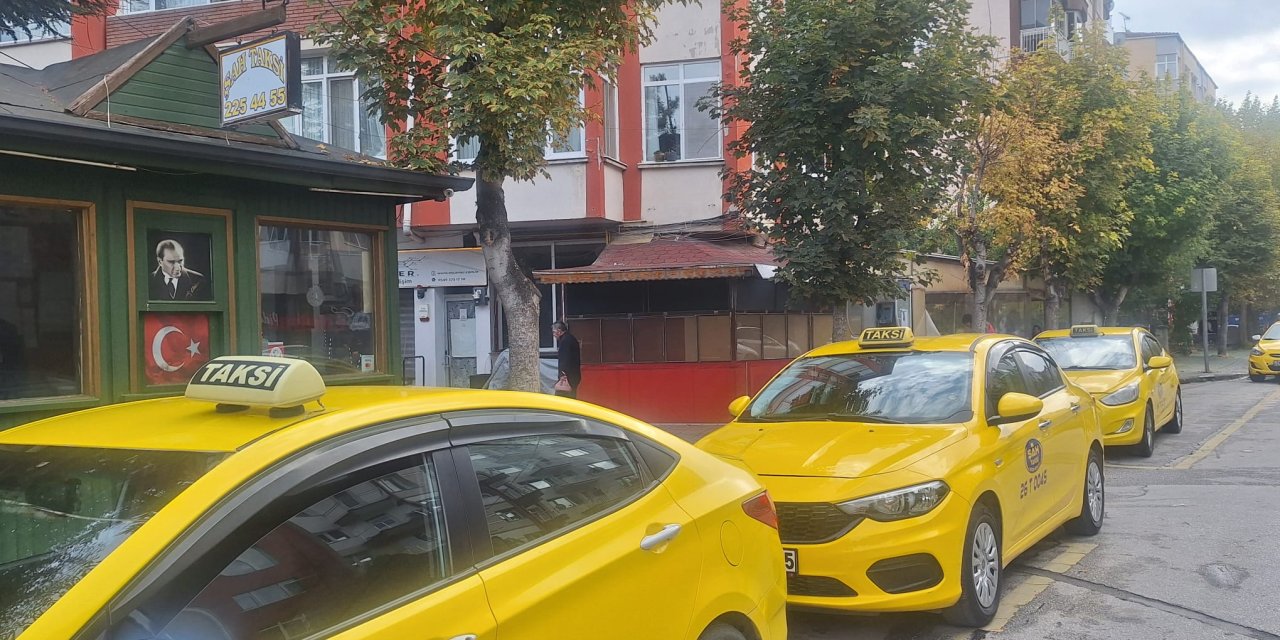 Eskişehir'de dolmuş ve ticari taksi sürücüleri dert küpü!