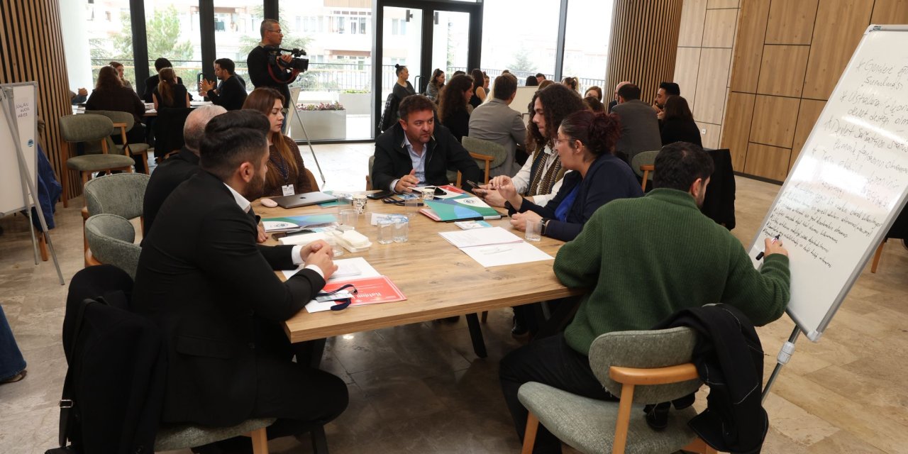Odunpazarı'nda lületaşı masa oturumları ile tartışıldı