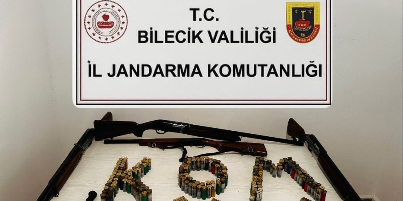 5 ayrı adrese yapılan operasyonlarda çok sayıda silah ele geçirildi