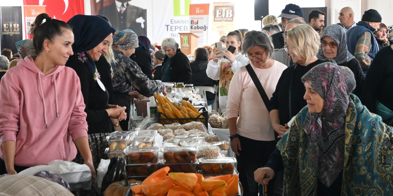Kızılinler'in meşhur bal kabağı tezgahlarda yer buldu