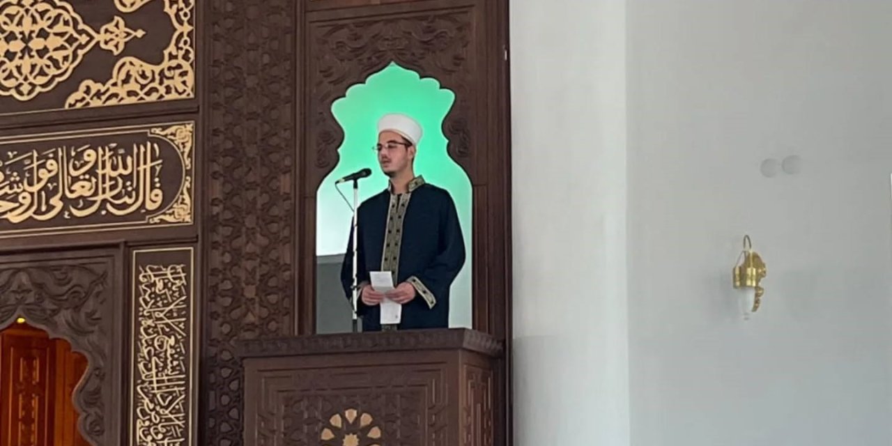 Eskişehir'de imam hatip öğrencileri ilk kez mihrapta